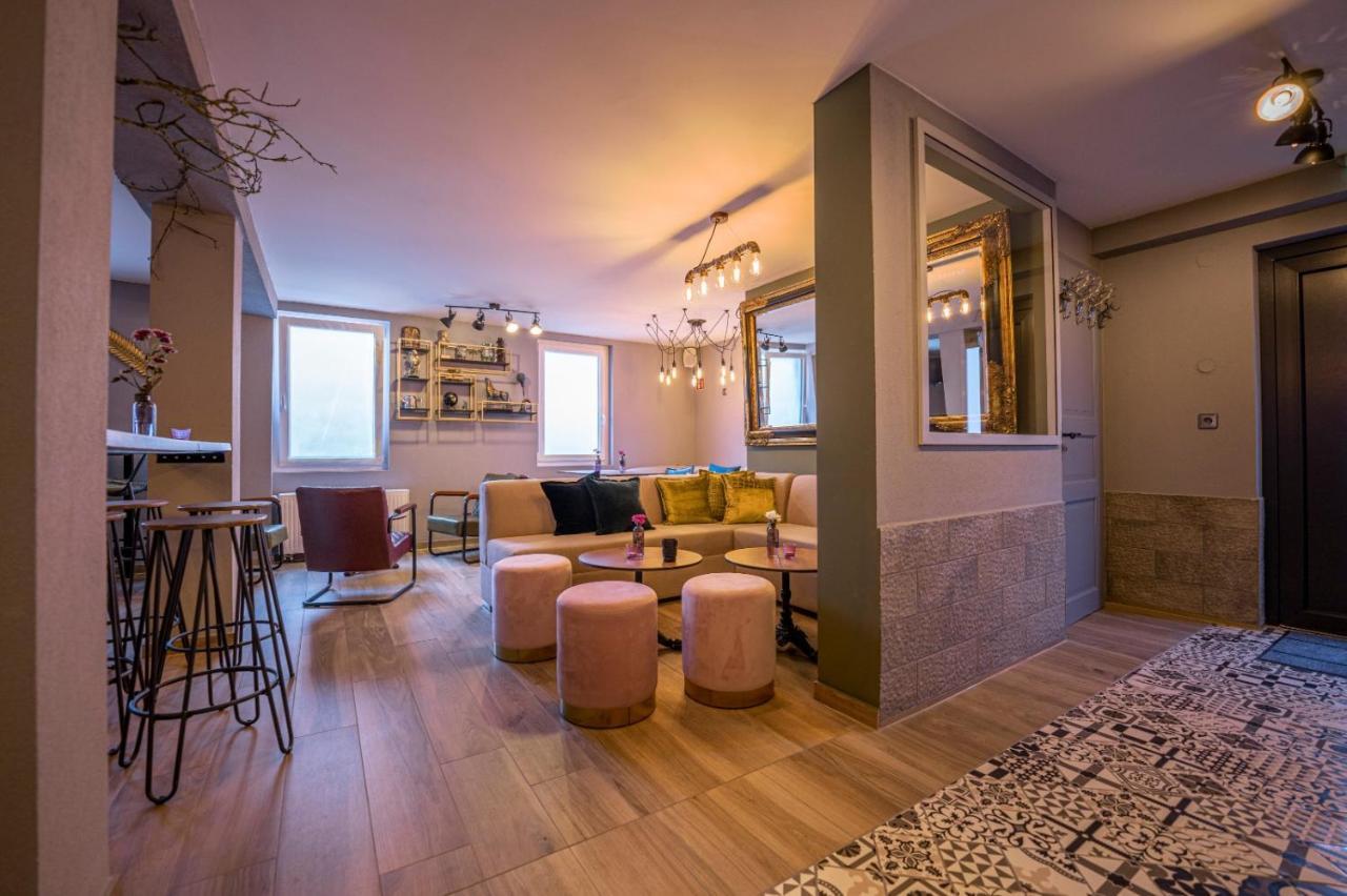 Village Bistro & Bar Fremdenzimmer Деттинген-на-Эрмсе Экстерьер фото