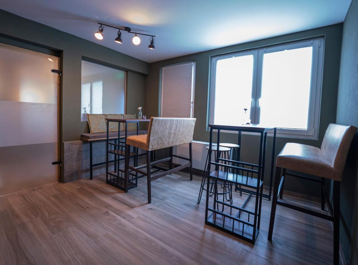 Village Bistro & Bar Fremdenzimmer Деттинген-на-Эрмсе Экстерьер фото